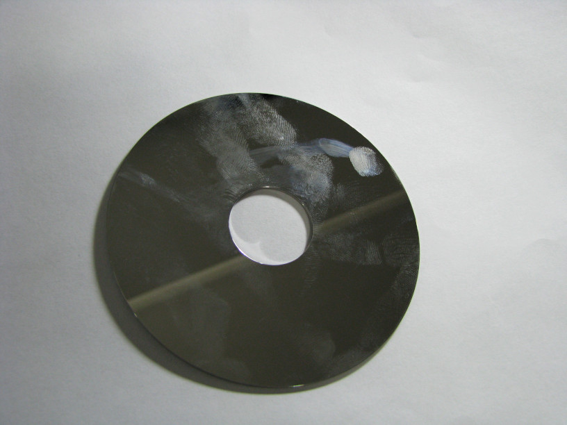 Відбітки пальців на пластині